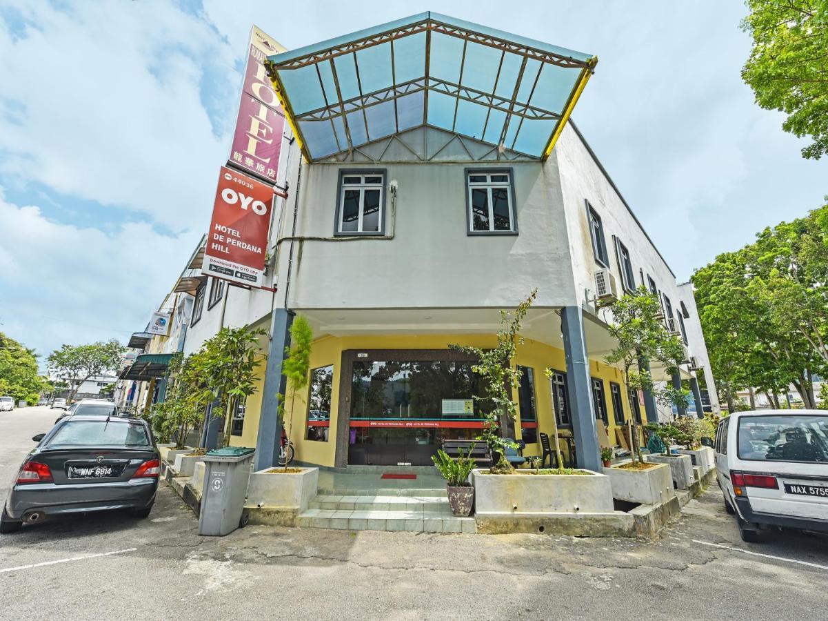 Super Oyo 44036 Hotel De Perdana Hill Batu Pahat Exterior photo