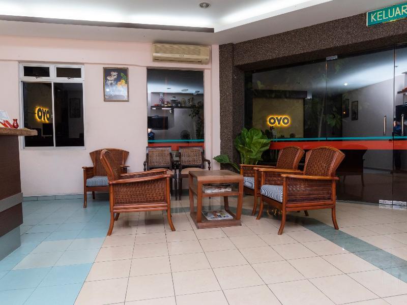 Super Oyo 44036 Hotel De Perdana Hill Batu Pahat Exterior photo